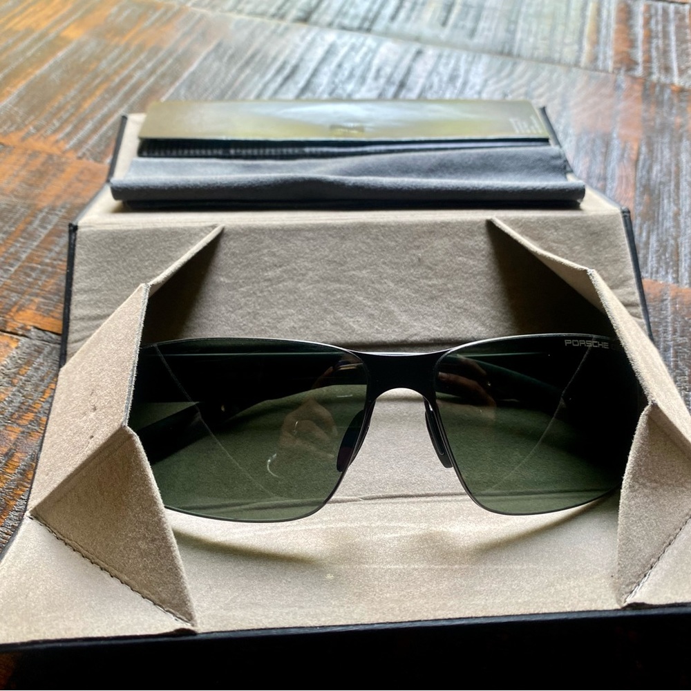 Porsche Design Sunglasses Style: P8579 B-135 Cat.3 - Picture 15 of 17